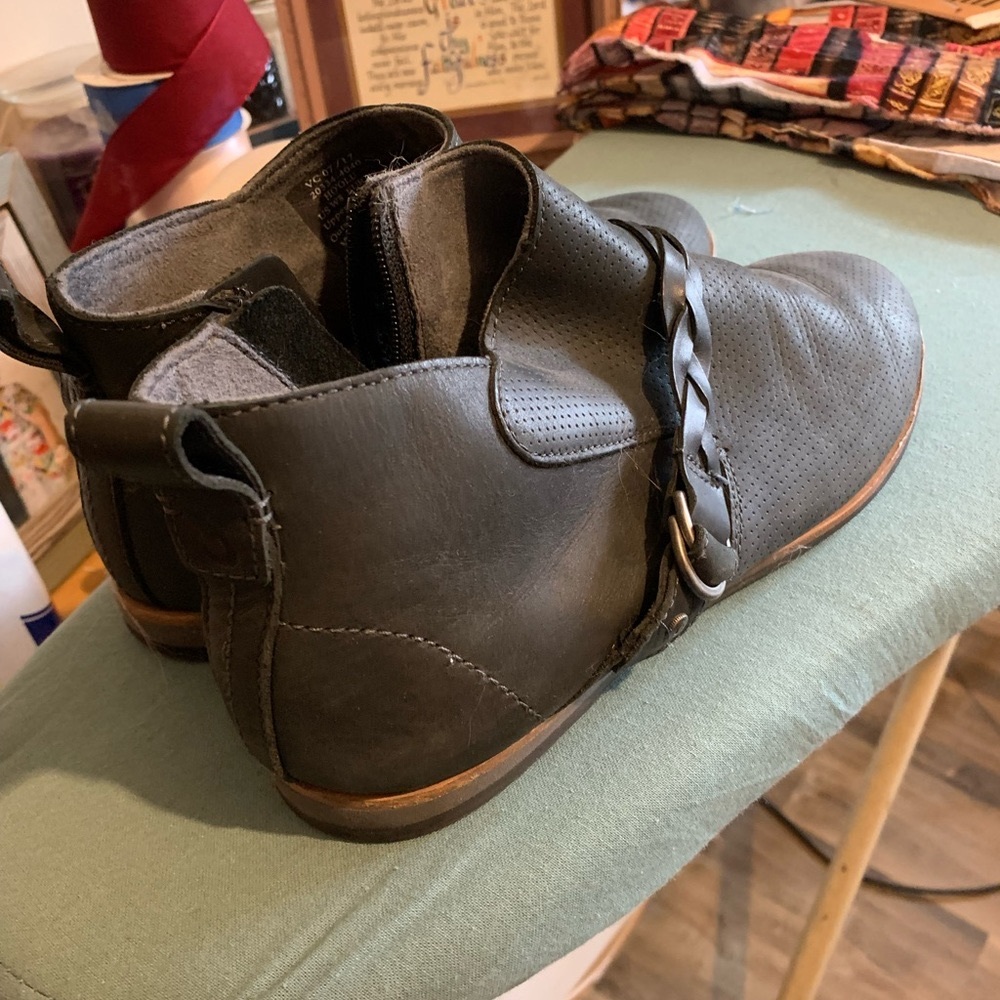 OluKai leather booties